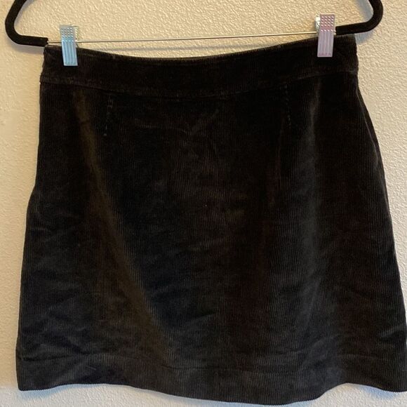 Liz Claiborne- black corduroy mini skirt- Size 10 - Picture 4 of 6